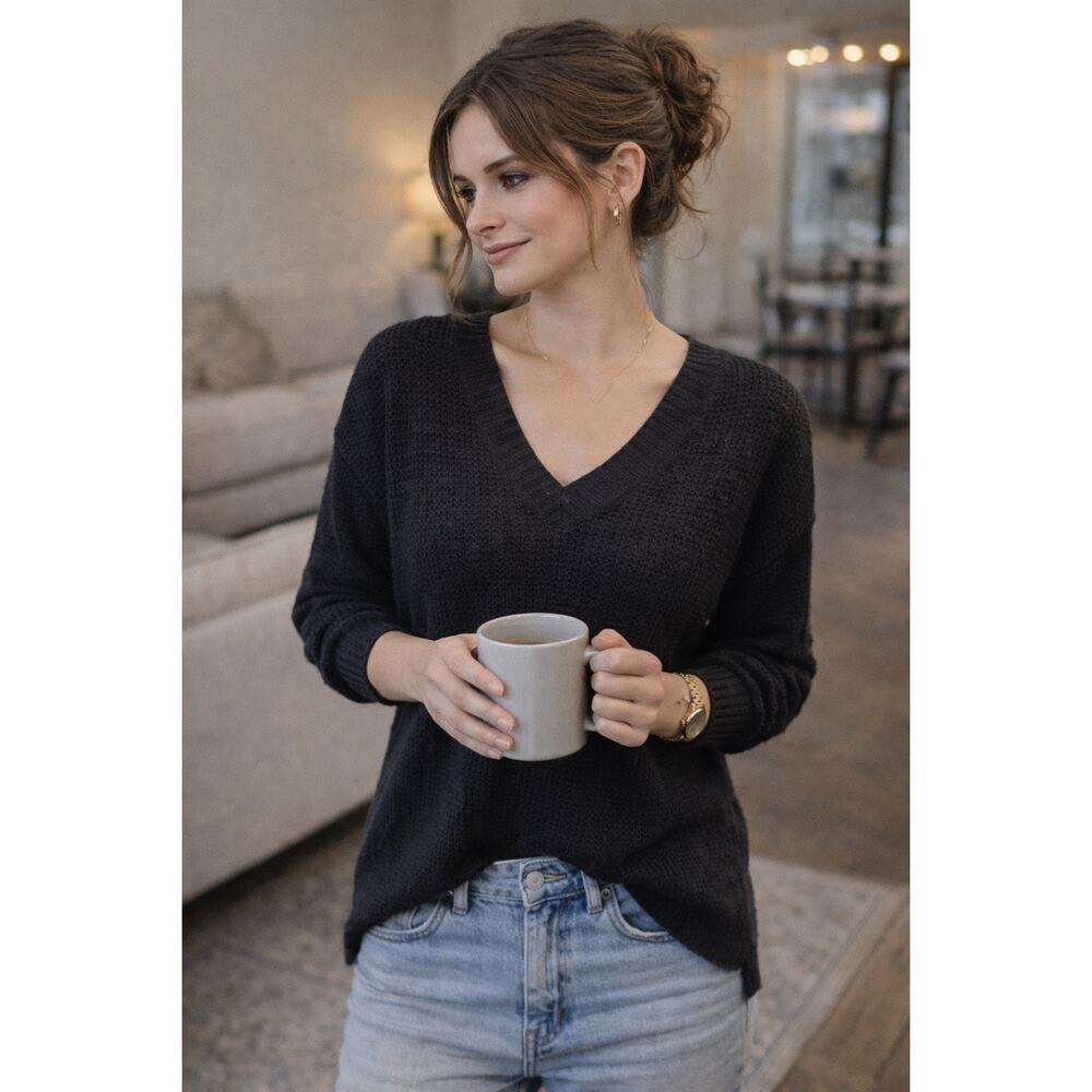 American Eagle Black Waffle Knit V Neck Sweater Cozy Lightweight Size S